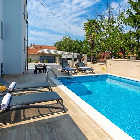 Apartment Amazing In With Wifi Malinska