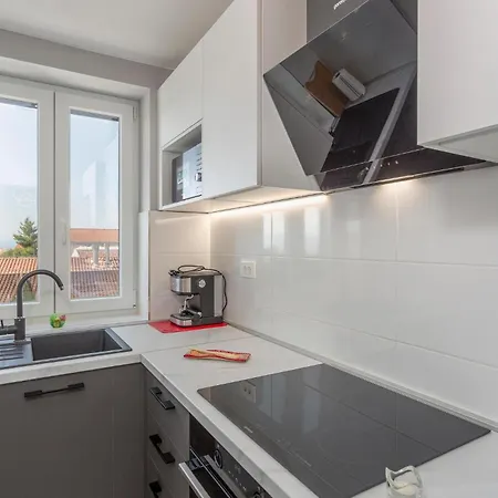 Amazing In With Wifi Apartment