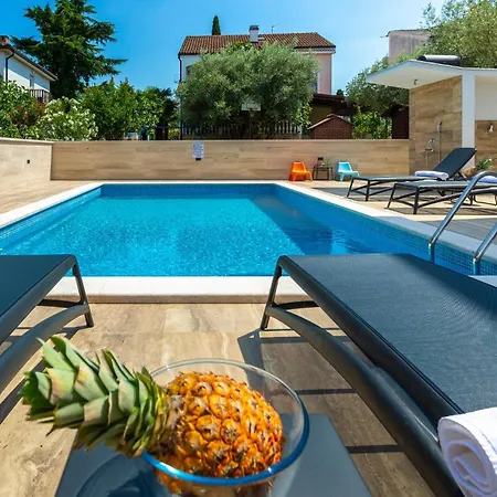 Amazing In With Wifi Apartment *