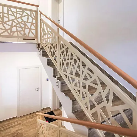 Apartment Amazing In With Wifi Malinska
